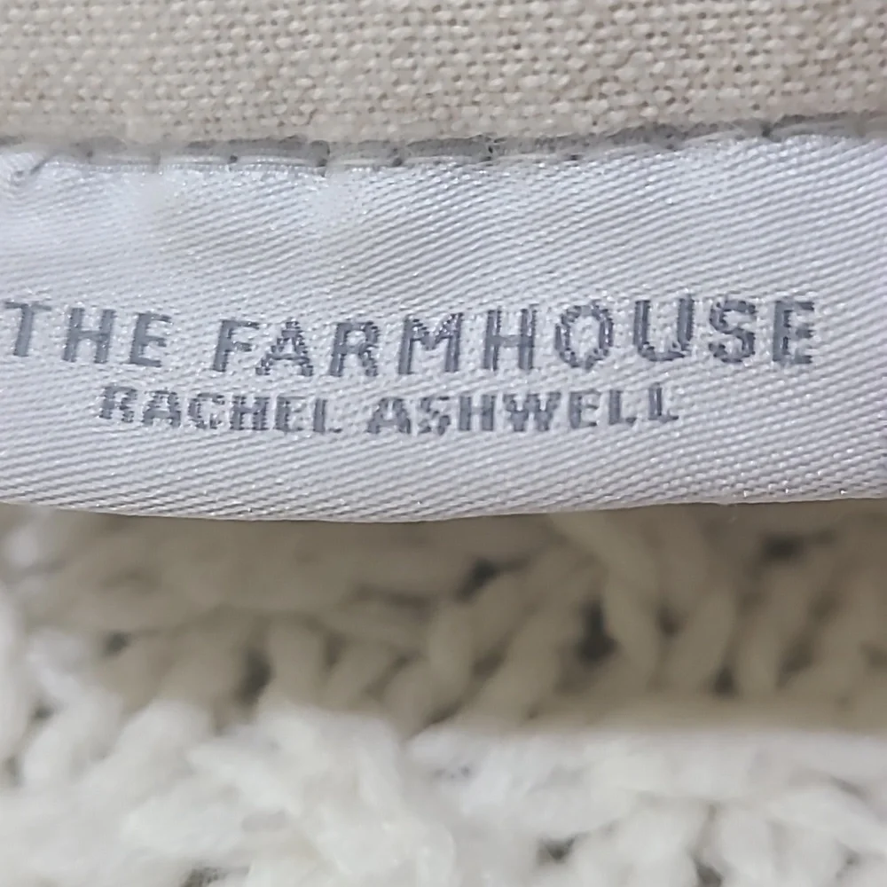 THE FARMHOSE RACHEL ASHWELL FALL DECORATIVE PILLOW.